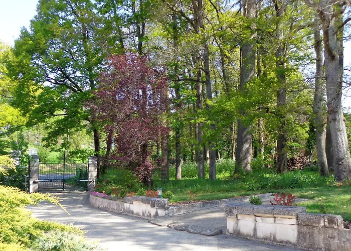 The Coachhouse Lejlighed L'Isle-Jourdain (Vienne)